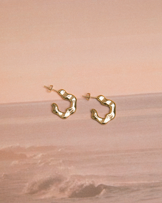 Cora Wave Earrings | Gold