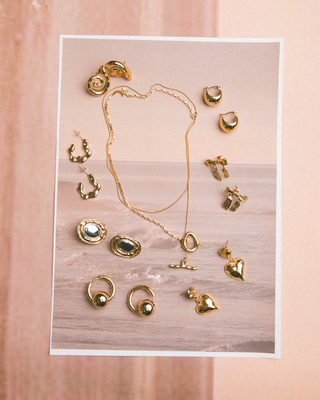 Bessie Bow Earrings | Gold