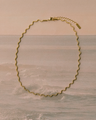 Wavy Chain Necklace