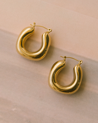 Luxe Curve Hoop Earrings