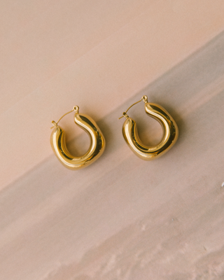 Luxe Curve Hoop Earrings