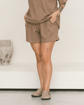 Essentials Shorts | Brown